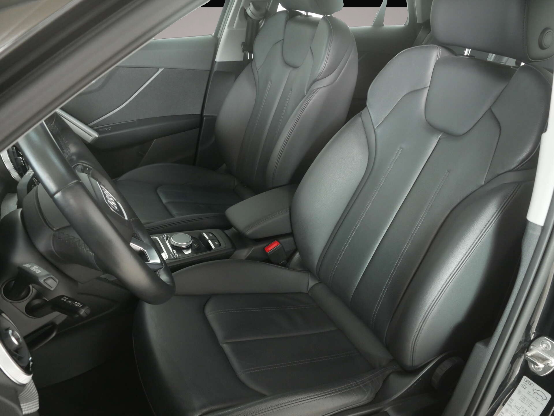 Fotografie des Audi quattro Q2 35 TDI quattro S line