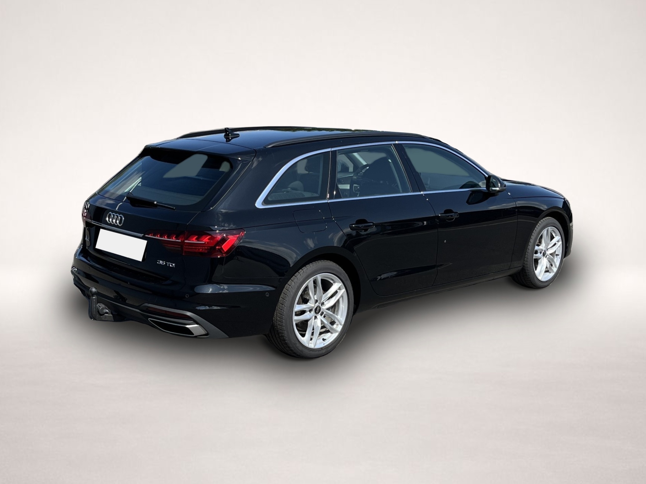 Fotografie des Audi A4 Avant 35 2.0 TDI S tronic AHK Navi ACC LED PD