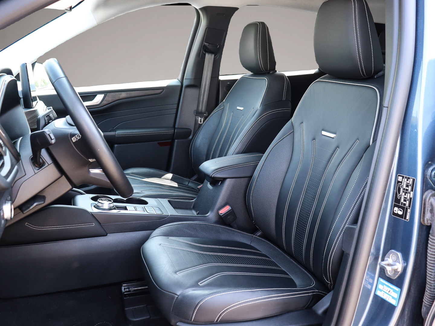 Bild 6 Ford Kuga Vignale 2.5l 225PS PHEV AHK Techno Pkt Fahr