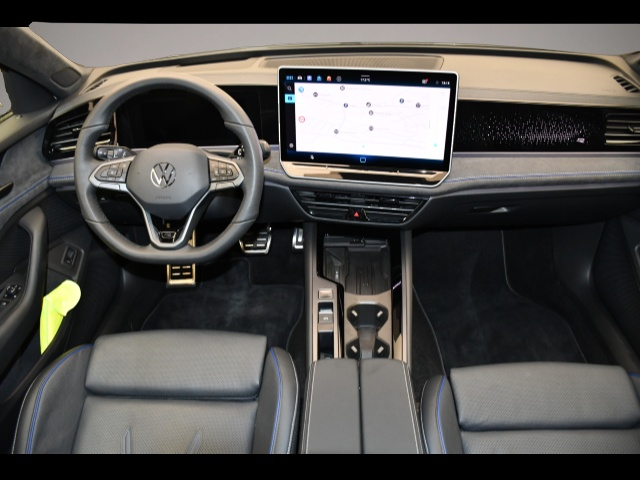 Bild 4 Volkswagen Passat Variant 2.0 TSI 4M DSG R-Line Matrix/Stan