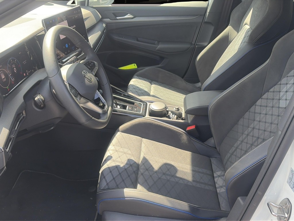 Bild 6 Volkswagen Golf 2.0 TDI DSG R-Line*Pano*Harman Kardon*KeyGo