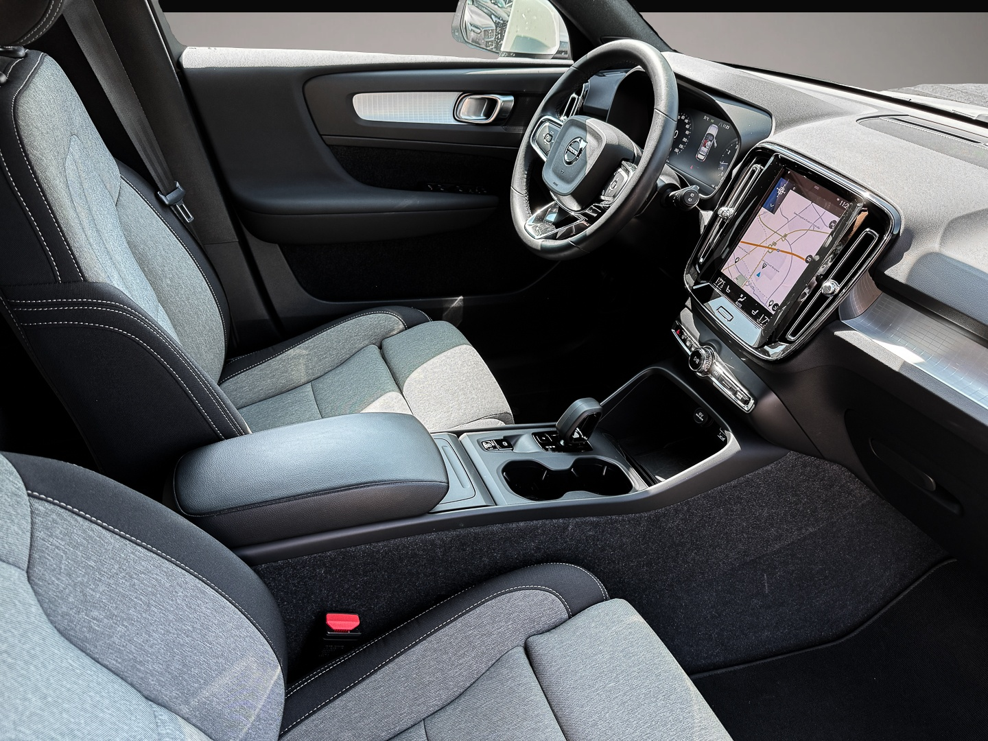Bild 3 Volvo XC40 Core 2WD Navi Digitales Cockpit Soundsystem