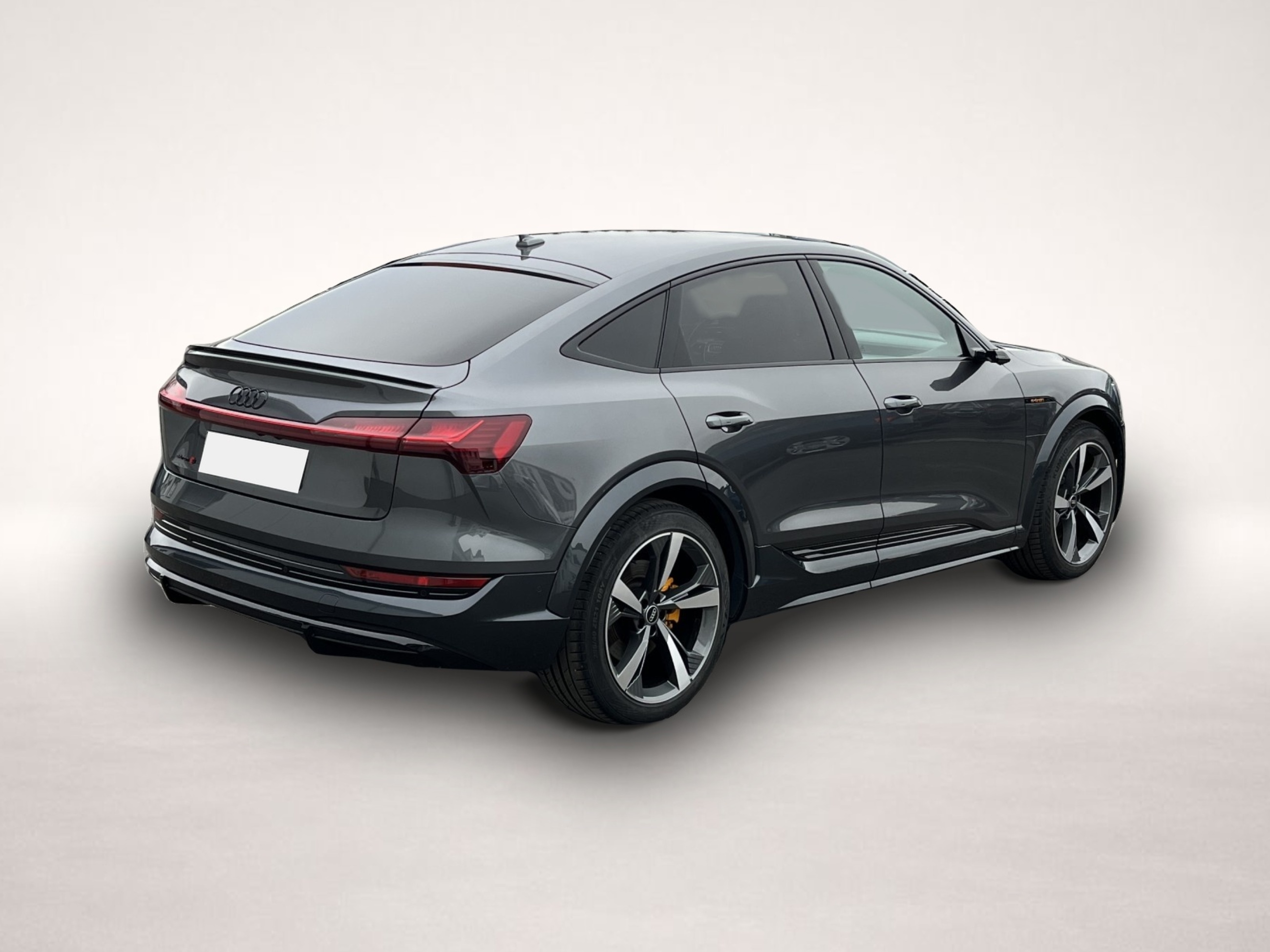 Fotografie 4 des Audi e-tron S Sportback 21 Zoll Bremse orange Optikp.