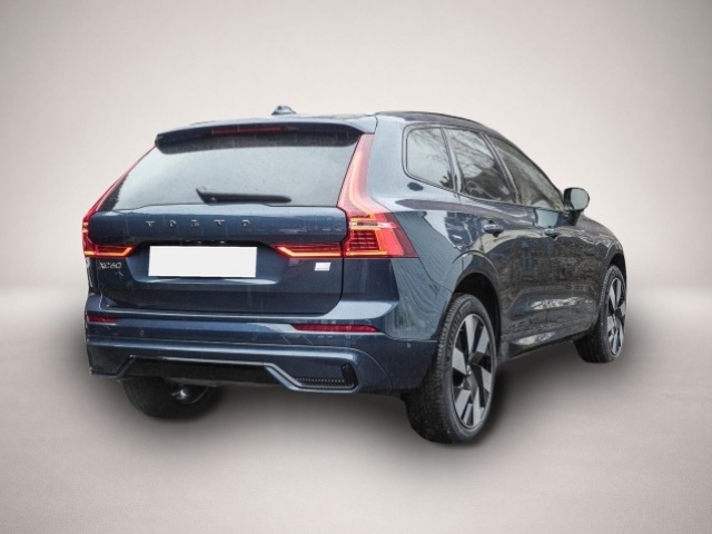 Fotografie des Volvo XC60 Plus Dark Recharge Plug-In Hybrid AWD T6 Tw
