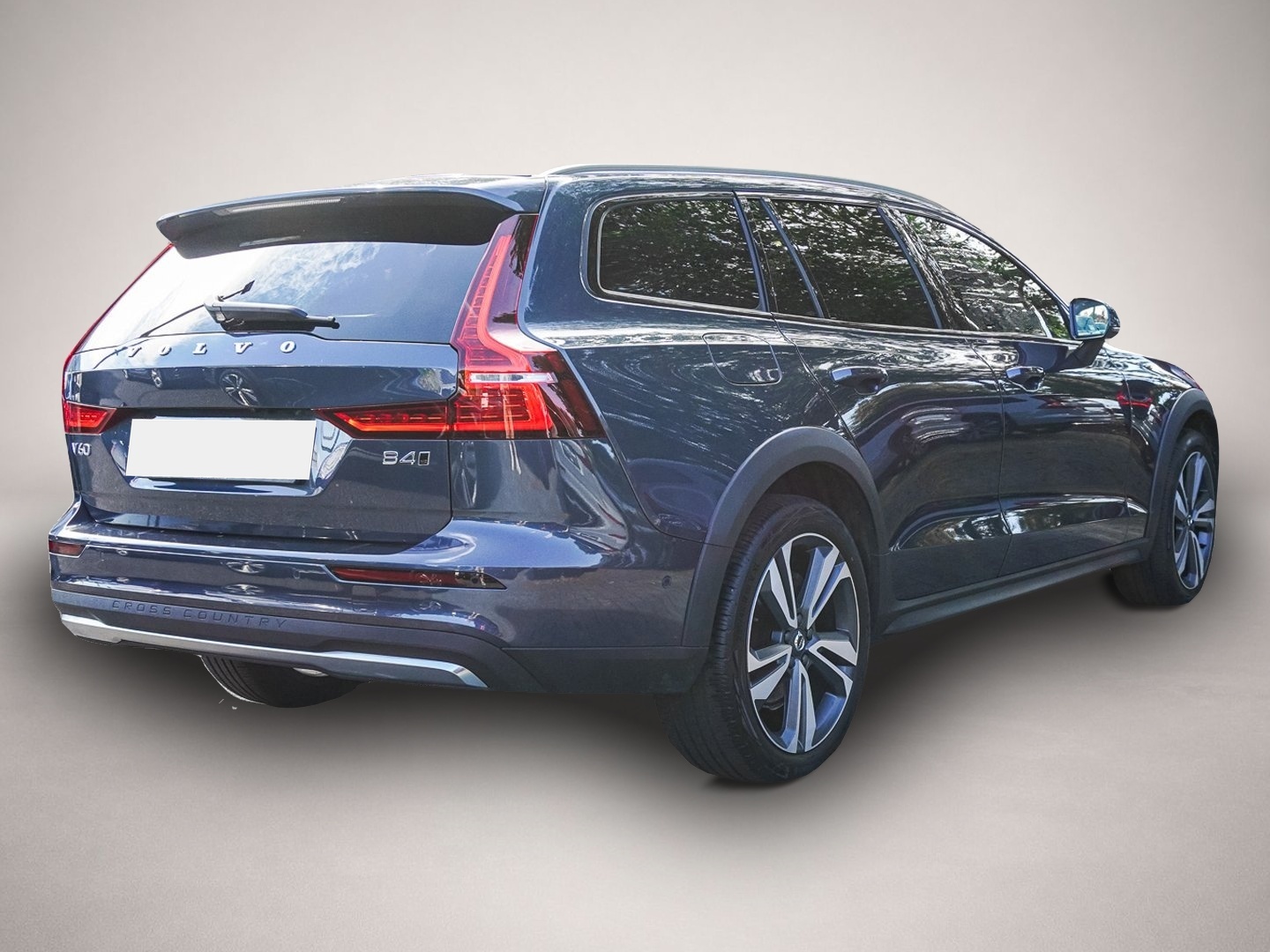 Fotografie 3 des Volvo V60 Cross Country B4 AWD Plus AHK Pano Harman/Ka