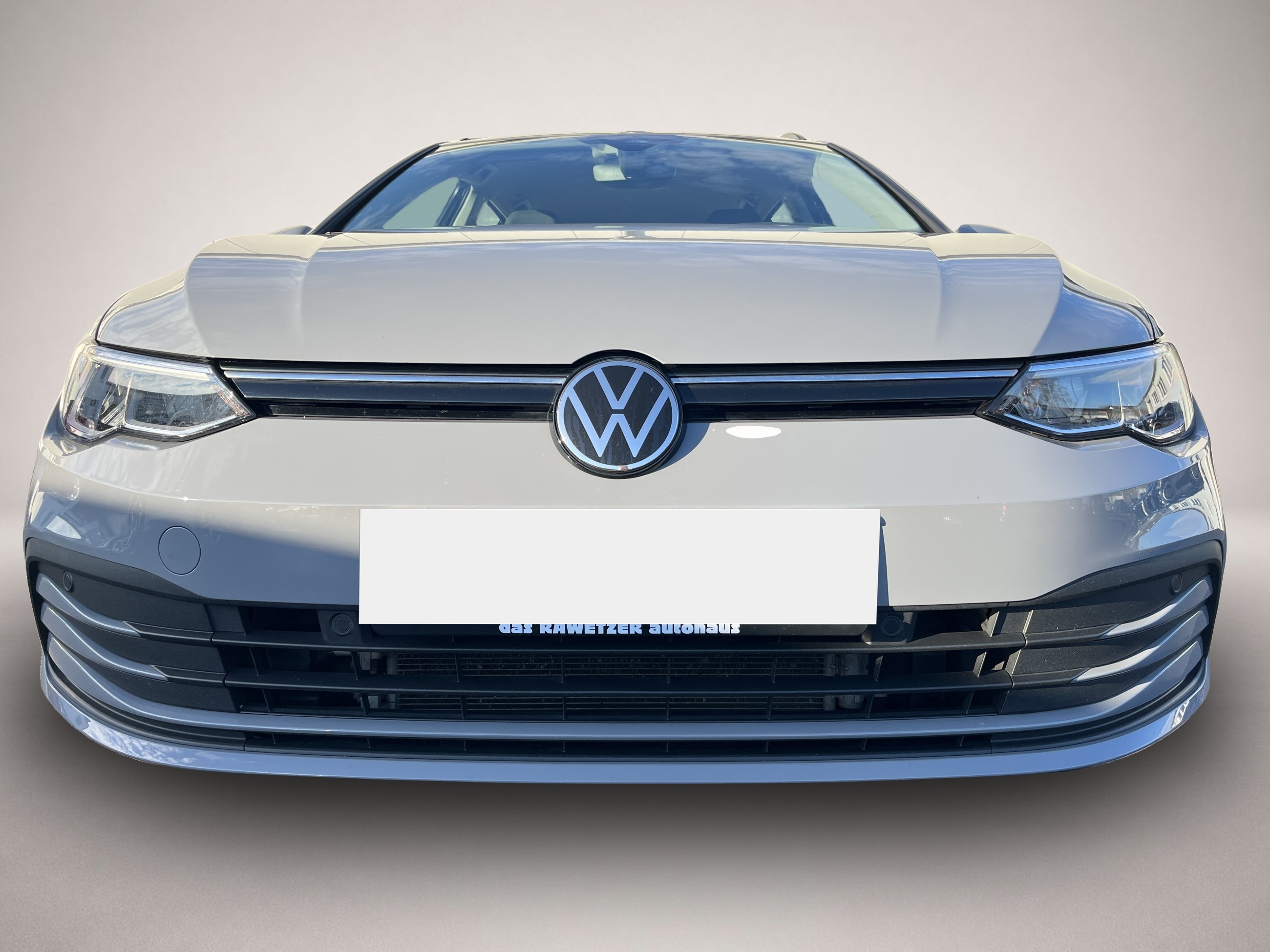 Bild 3 Volkswagen Golf Variant 2.0 TDI Life AHK NaviSHZ ACC LED PD