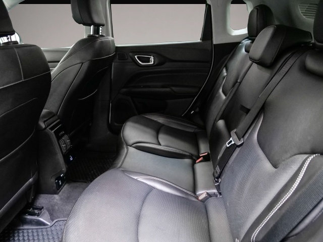 Fotografie 5 des Jeep Compass S Plug-In Hybrid 4WD Navi Soundsystem 36