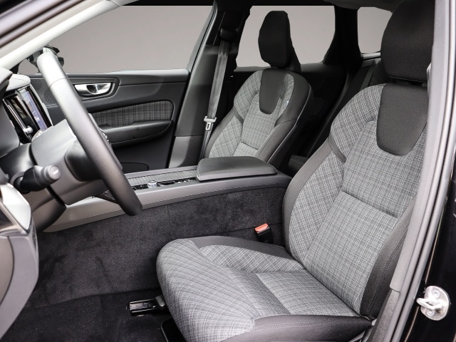Bild 6 Volvo XC60 Inscription Expression Recharge Plug-In Hyb