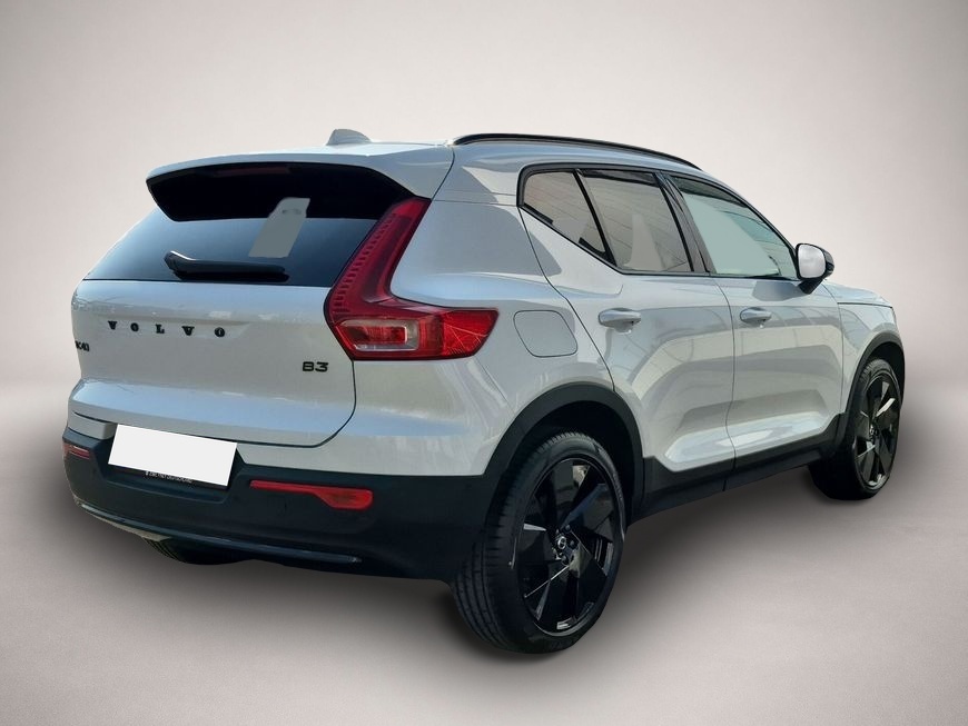 Fotografie des Volvo XC40 B3 B DKG Plus Black Edition Lichtpaket*Alar