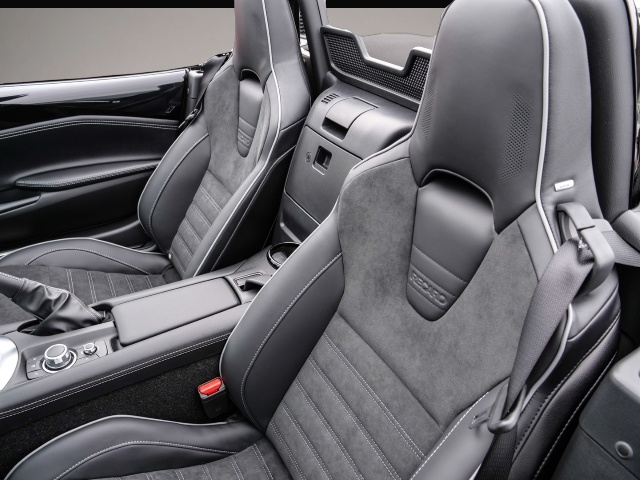 Fotografie 4 des Mazda MX-5 1.5L SKYACTIV-G 132 6MT RWD Homura EU6e