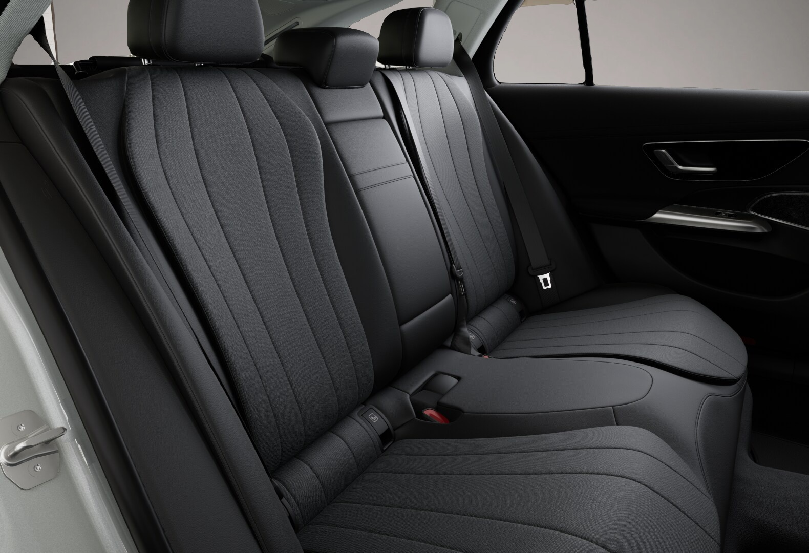 Bild 7 Mercedes-Benz E 300
