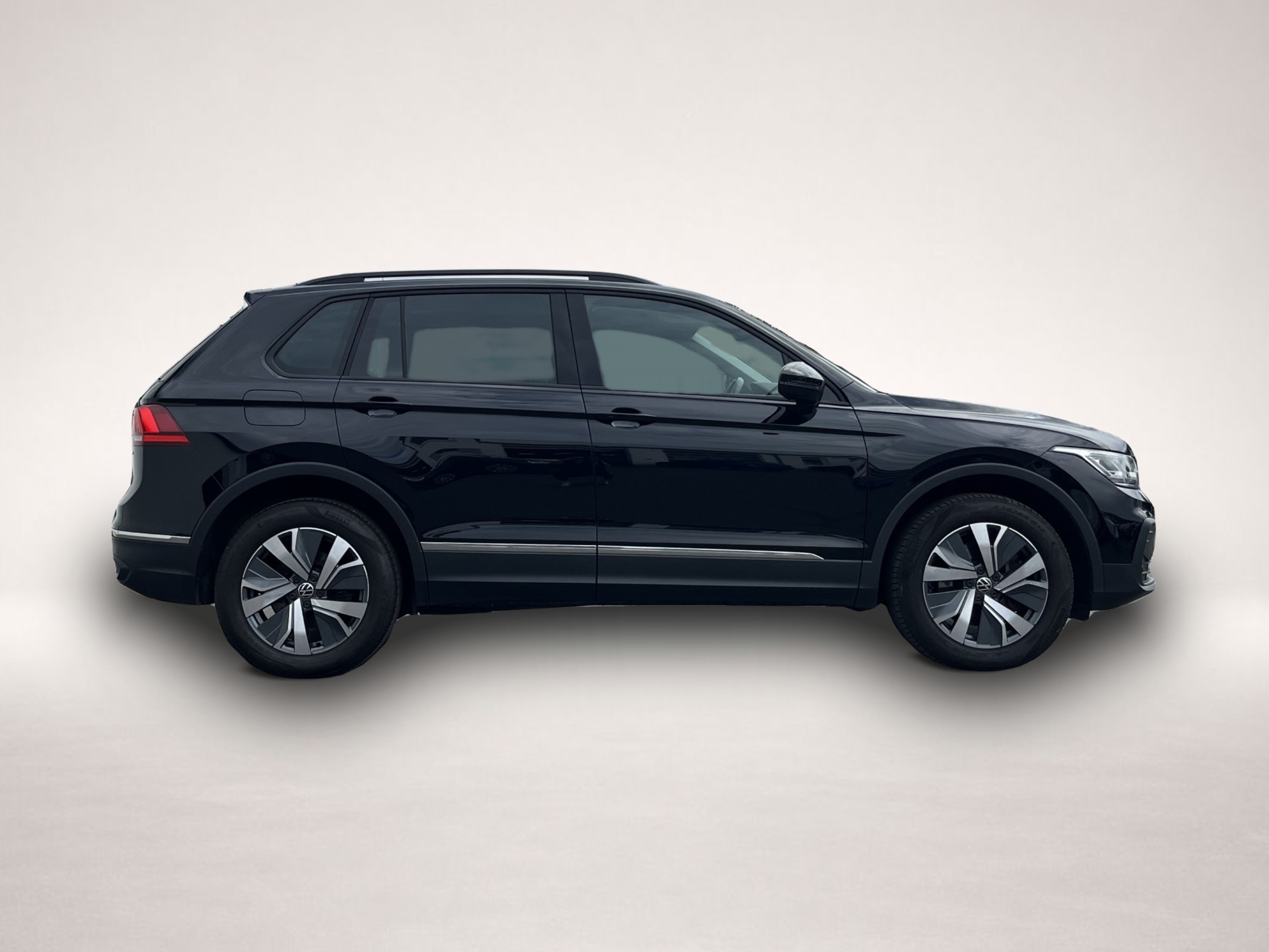 Bild 4 Volkswagen Tiguan 1.4 TSI e-Hybrid Life 156¤ m.20% Anz. Nav