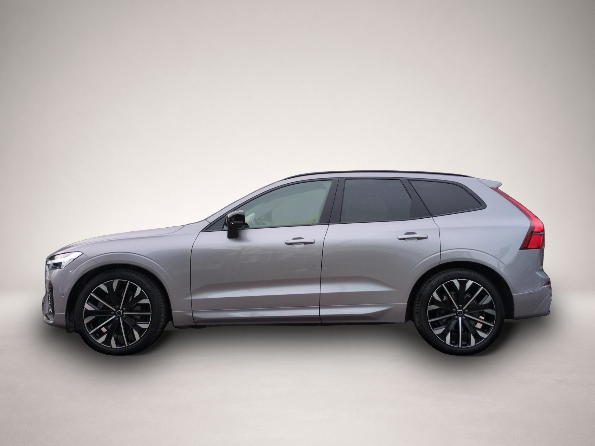 Bild 6 Volvo XC60 B5 (Benzin) Ultra Dark AWD Automatik Navi L