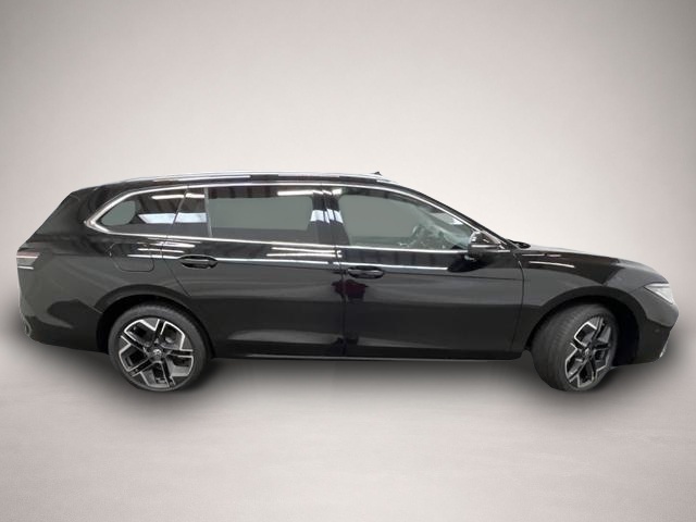 Fotografie 5 des Volkswagen Passat Variant R-Line 2.0 TSI 4Motion 265PS/195kW DSG7 2026 2..