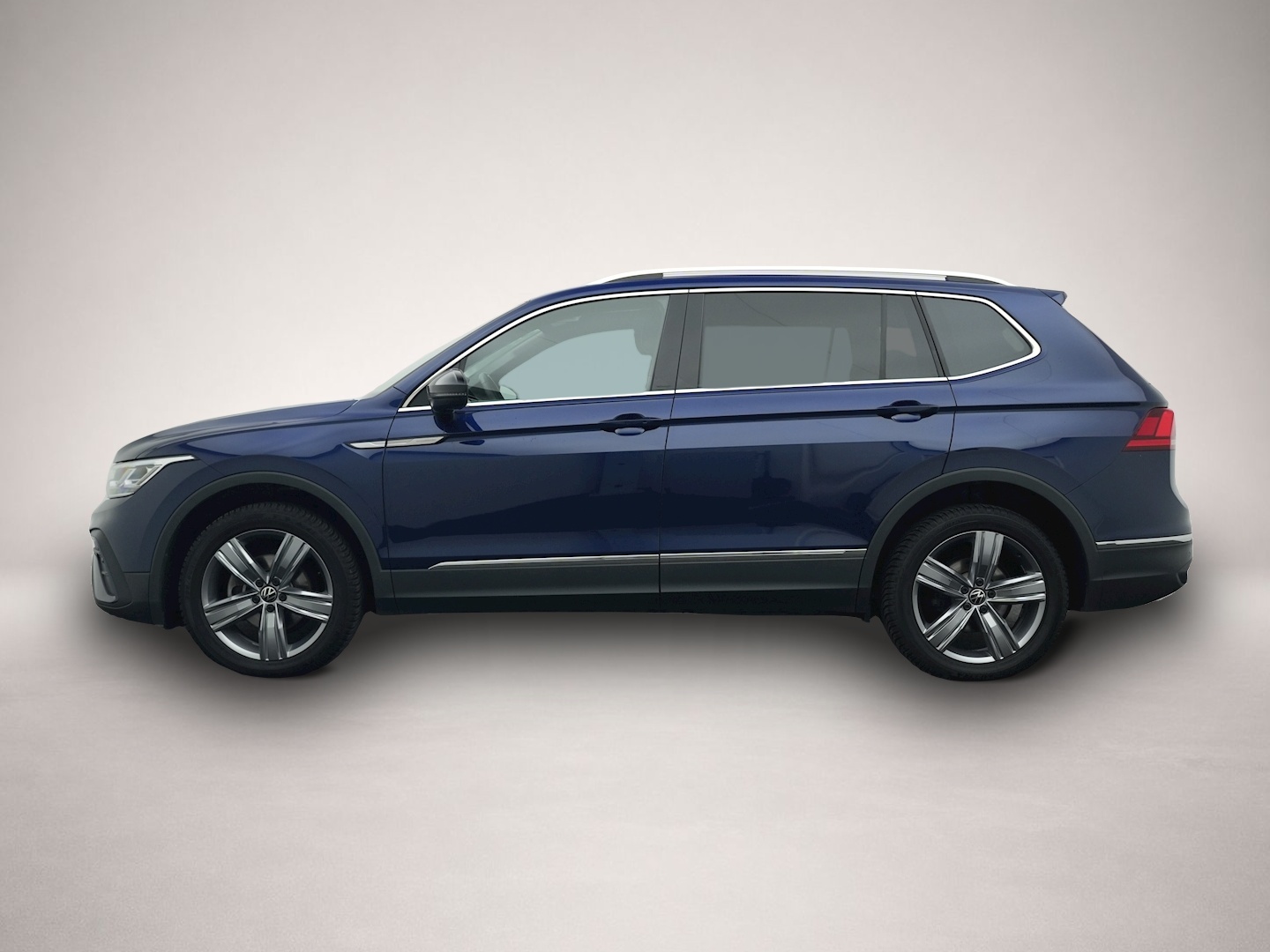 Bild 2 Volkswagen Tiguan Allspace 1.5 TSI DSG Move 7SITZE AHK NAVI