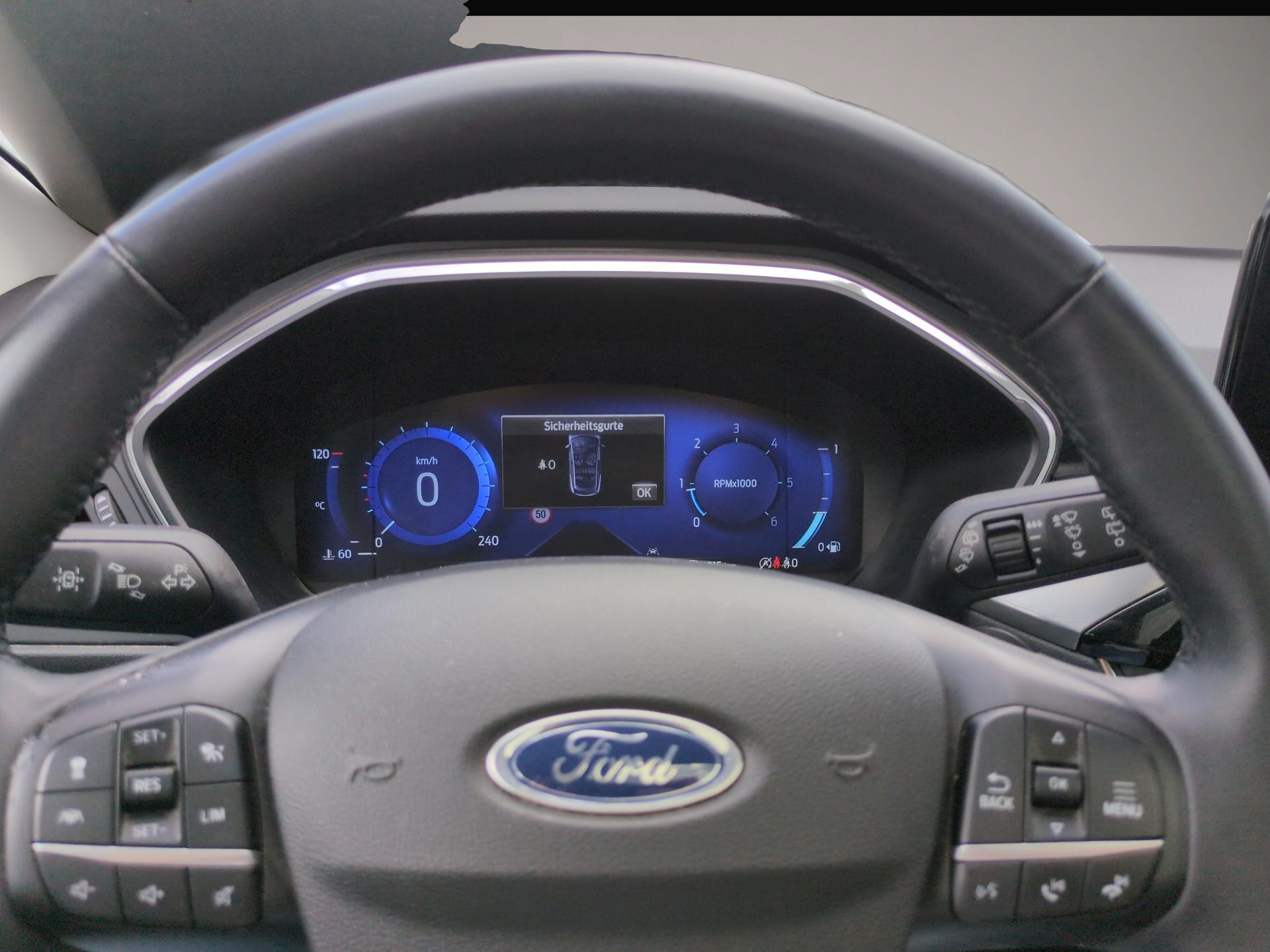 Bild 8 Ford Kuga Titanium LED Kamera PDC h. AHK Navi Keyless