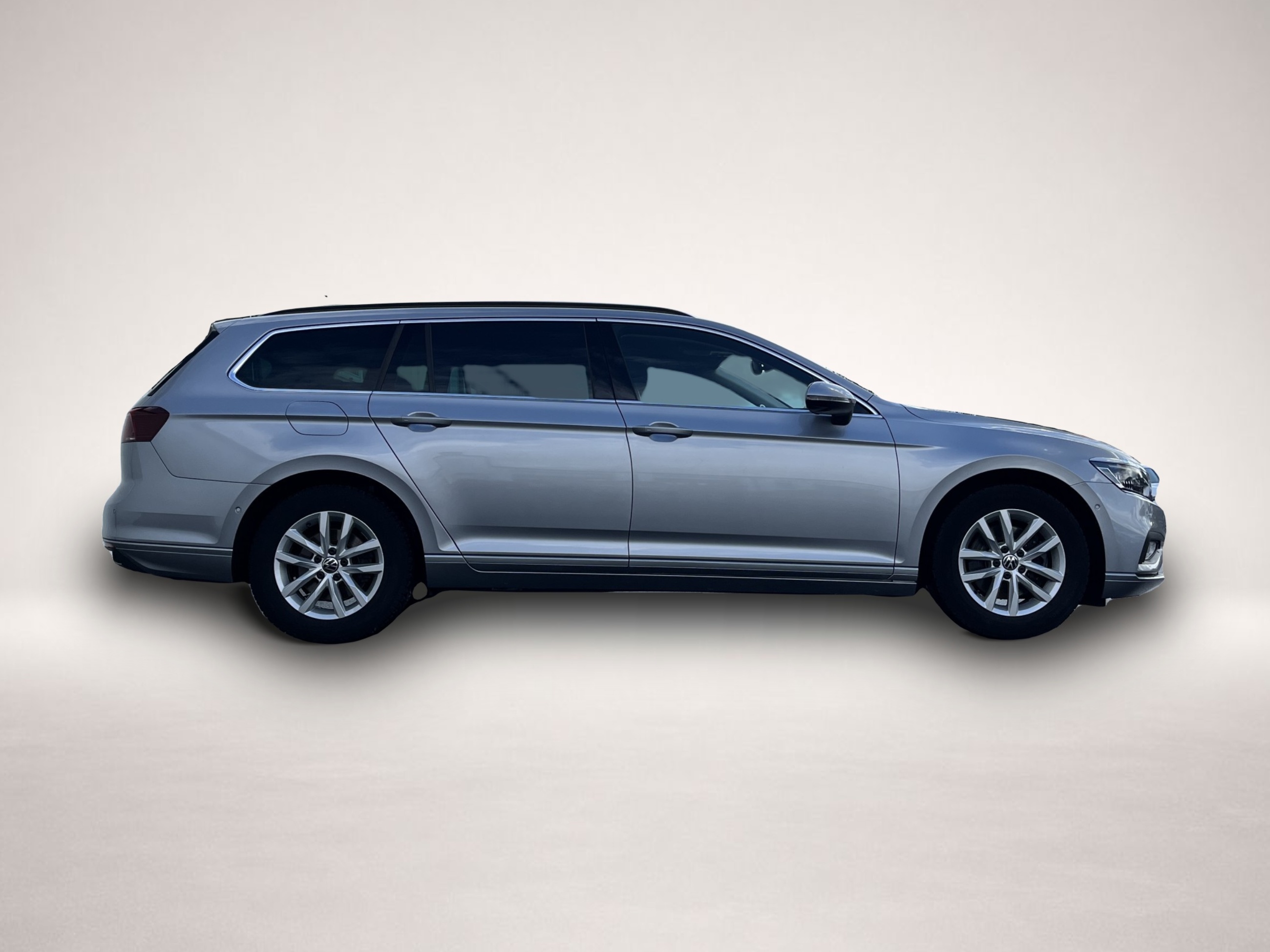 Bild 3 Volkswagen Passat Variant 2.0 TDI DSG Business AHK HeadUp N