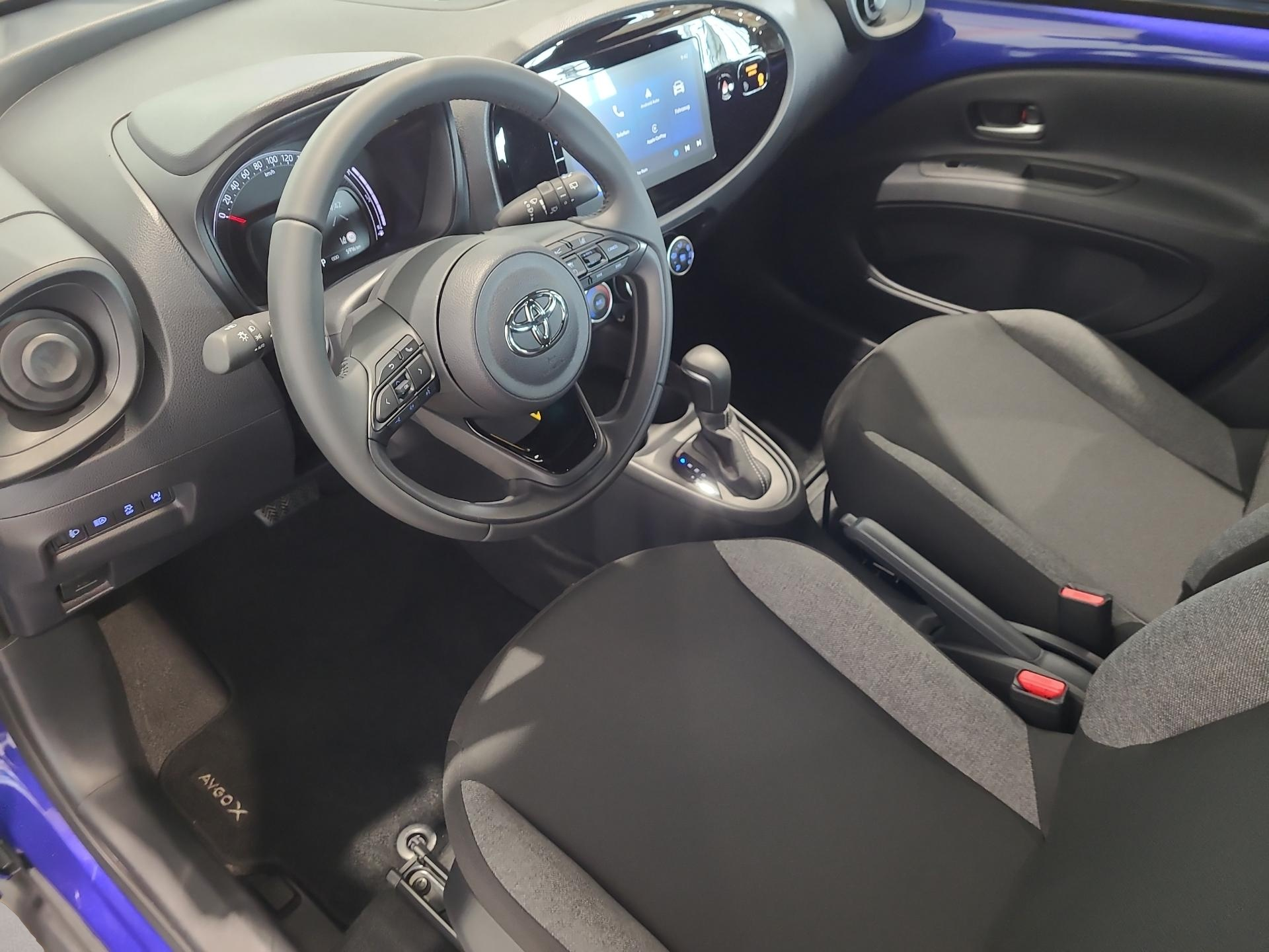 Bild 6 Toyota Aygo (X) Aygo Business Edition MFL BT Verkehrszeichenerk.