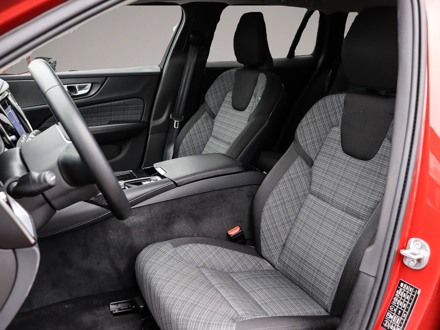Bild 6 Volvo V60 Kombi Core Recharge Plug-In Hybrid AWD T6 Tw
