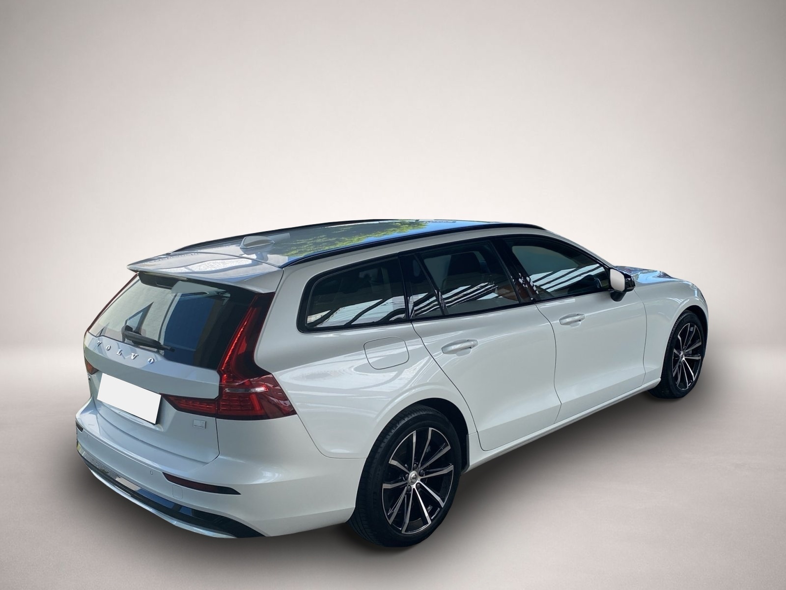 Fotografie 5 des Volvo V60 Kombi T8 Plus Dark Recharge WiPa*LED*Navi*DA