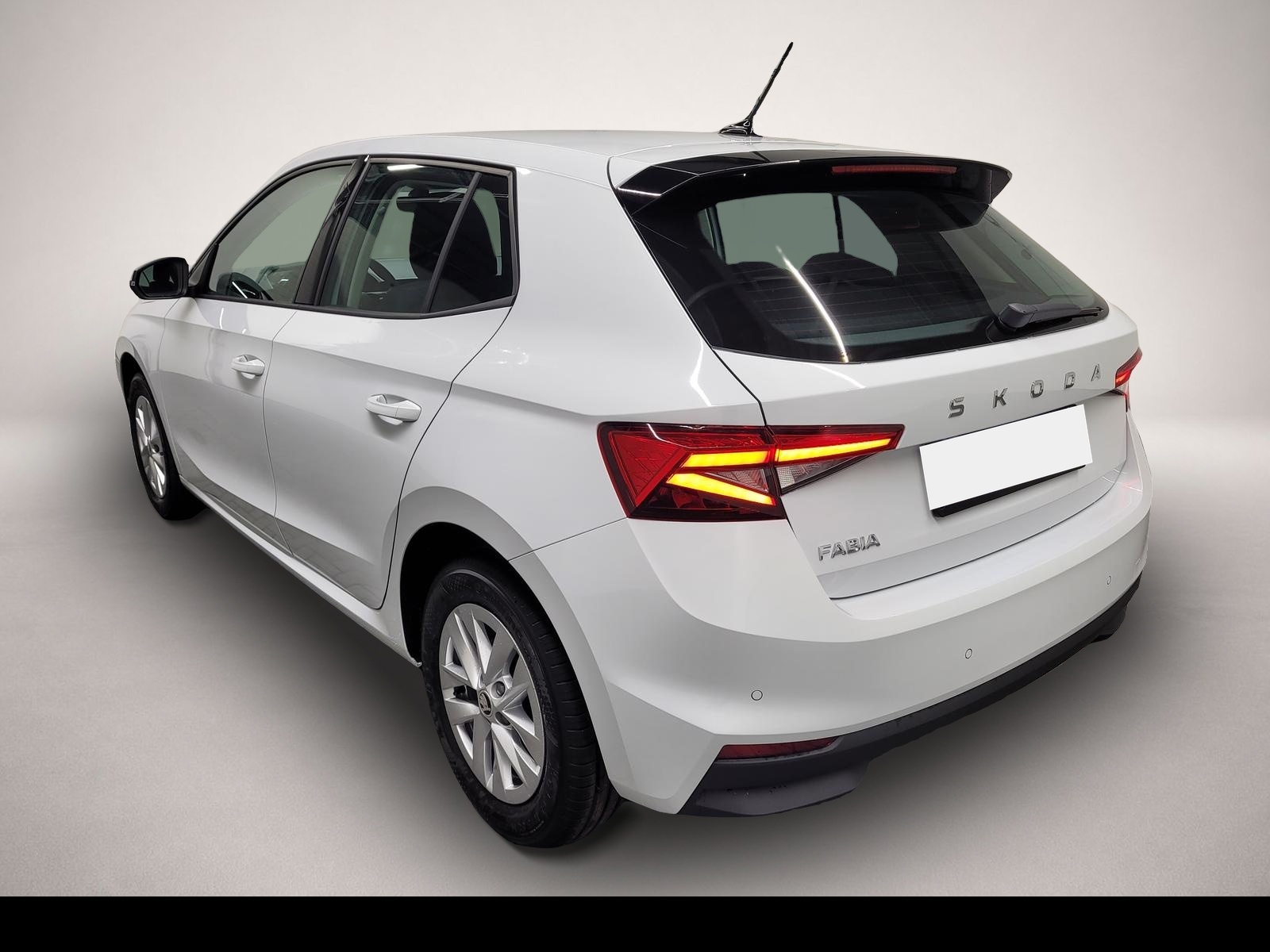 Bild 3 Skoda Fabia LED/Smart-Link/SHZ/Kam/Tempomat/15-LM