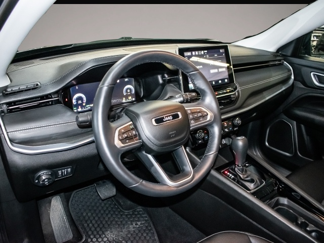 Bild 4 Jeep Compass Limited e-Hybrid Navi Digitales Cockpit