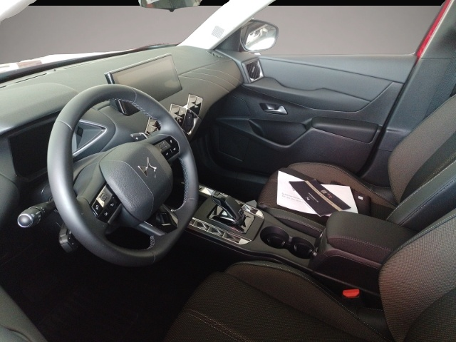 Bild 6 DS Automobiles DS3 Crossback Bastille 130 EAT8 Navi Kamera PDC