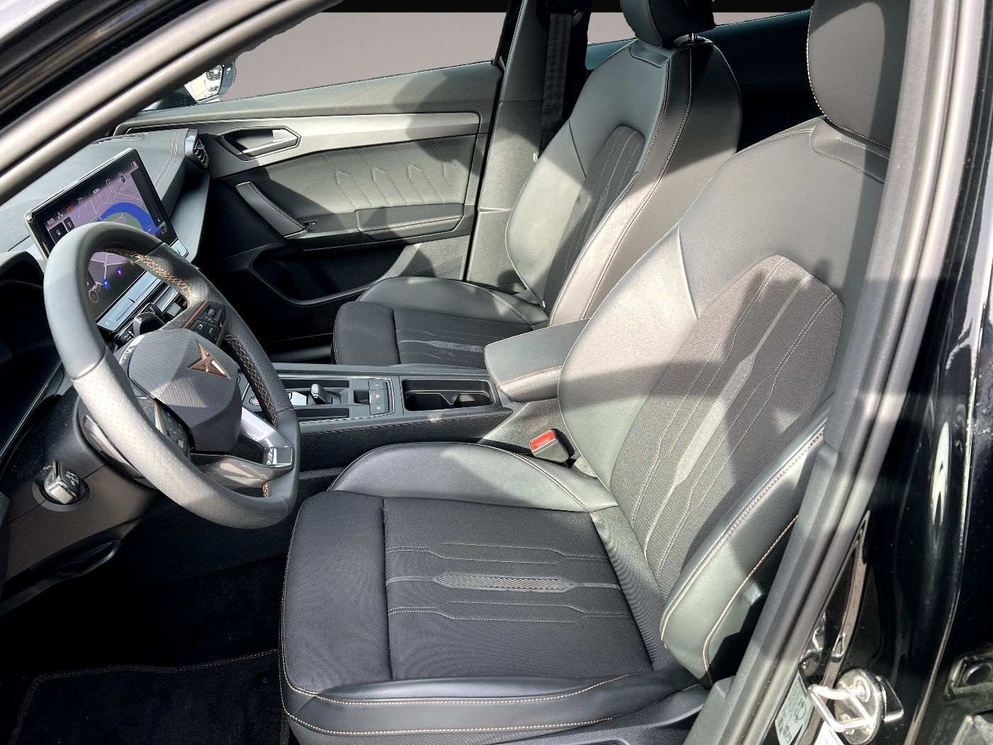 Bild 7 Cupra Formentor 1.5 TSI LED Navi Leder AHK ACC Pano-SD