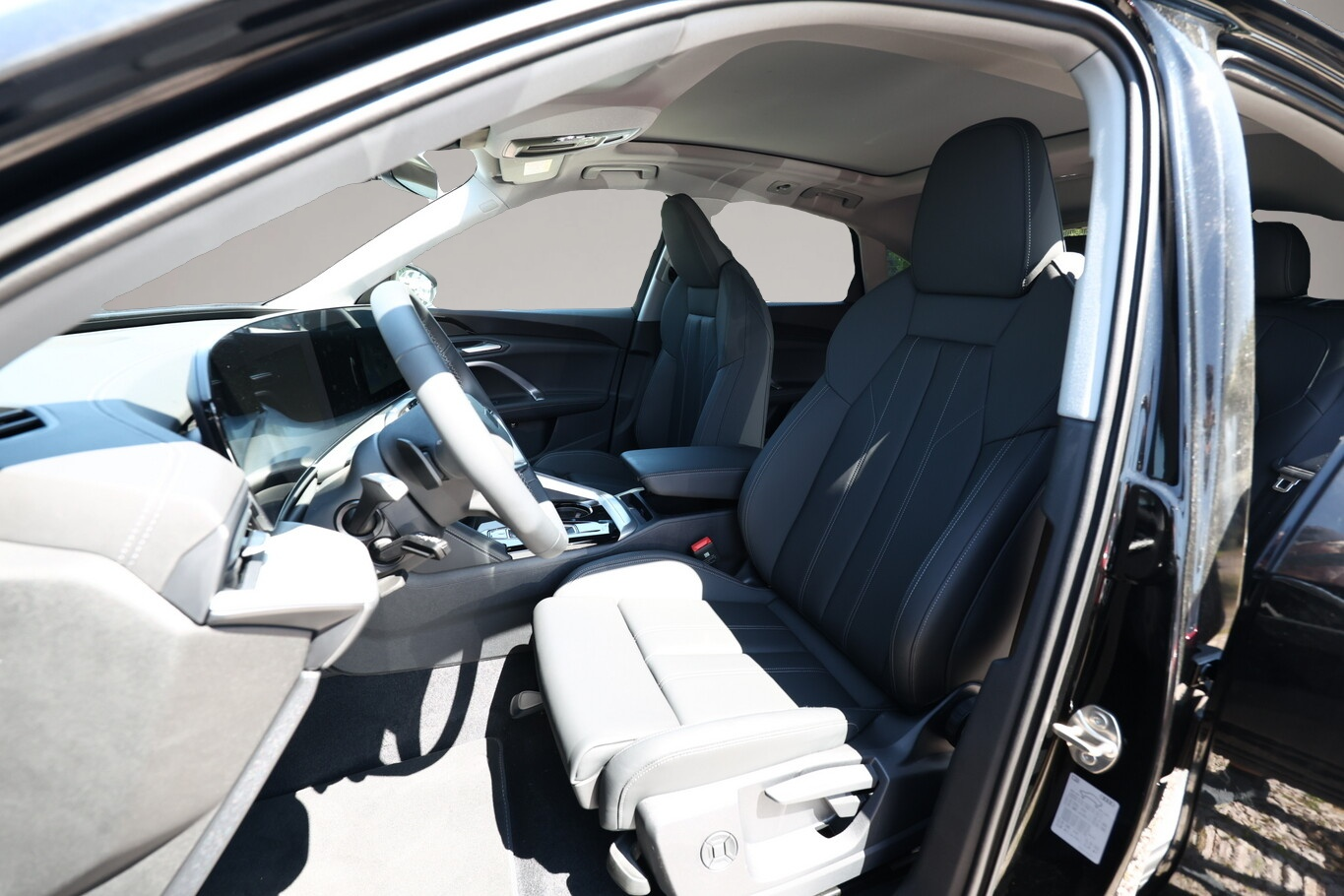Bild 5 Audi Q5 Sportb TDI 204 S line Tech Pano PrivG VirCo+