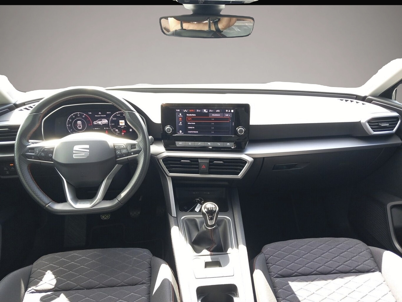 Bild 5 Seat Leon Sportstourer 1.5 TSI 150 FR VollLED ACC SHZ