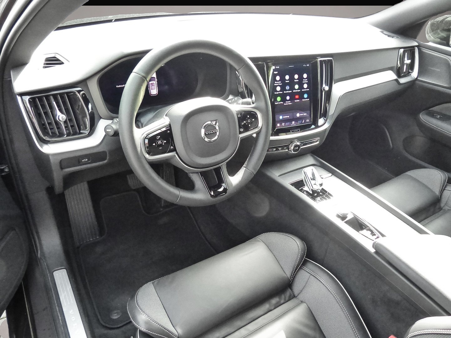 Fotografie 6 des Volvo V60 B4 Plus Dark Plus Dark