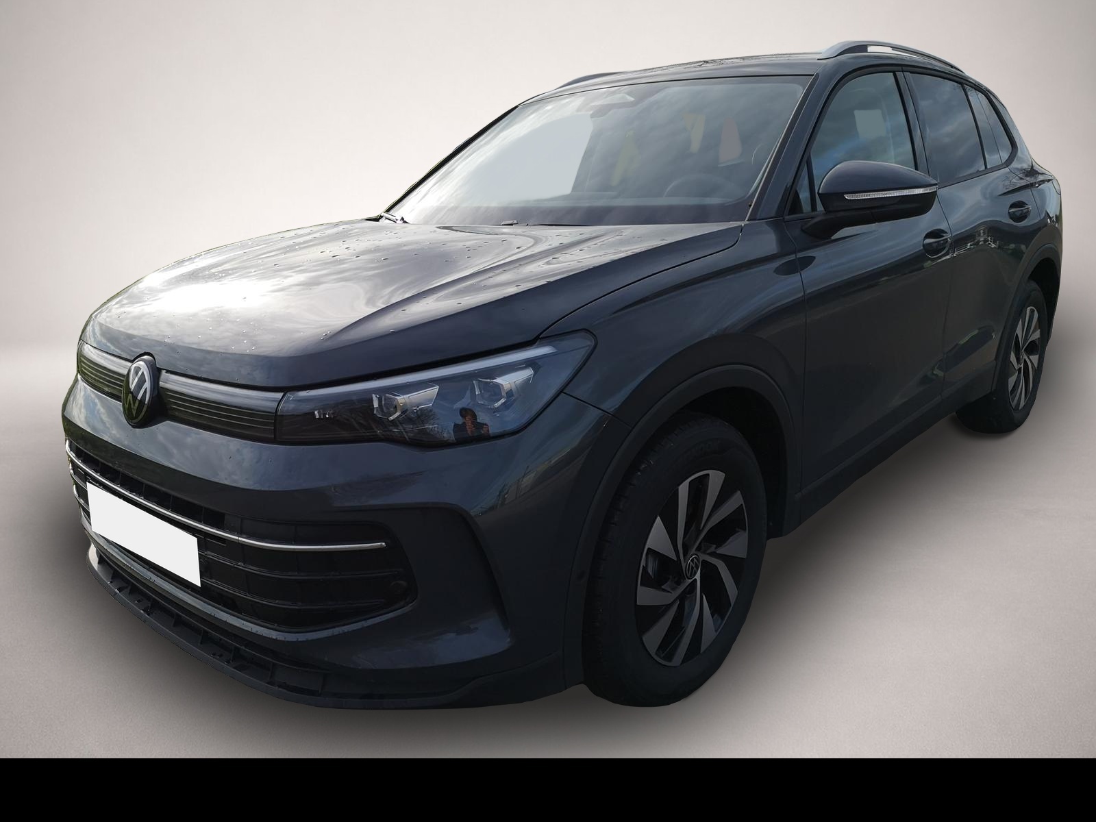 Fotografie Volkswagen Tiguan 1.5 eTSI Life Pano IQ LED Head GV5 AHK 36