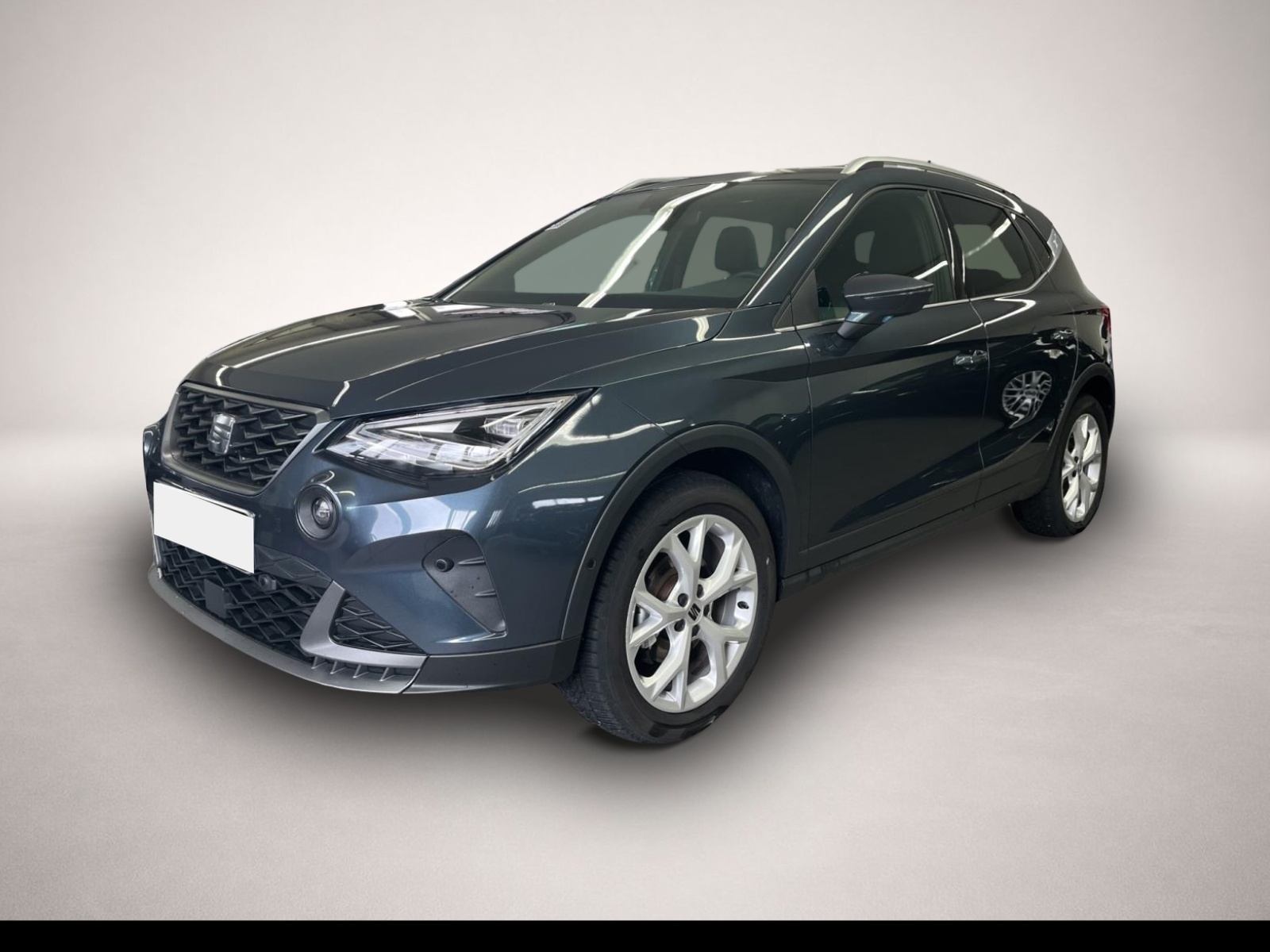 Bild 1 Seat Arona 1.0 TSI DSG AB197EUR FR AHK NAVI REAR VIEW