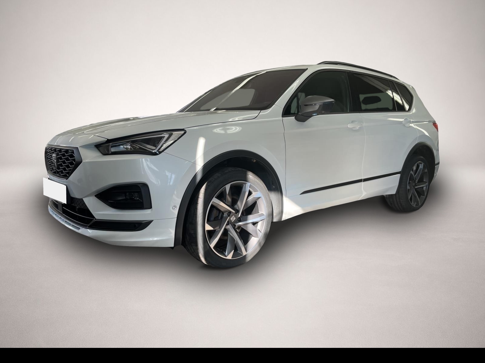Fotografie 1 des Seat Tarraco 1.5 TSI DSG AB226EUR FR AHK 7SITZ NAVI V