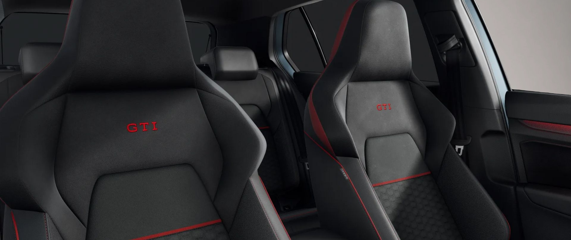 Fotografie 5 des Volkswagen Golf Volkswagen GTI Clubsport 2.0 TSI 221 kW (30