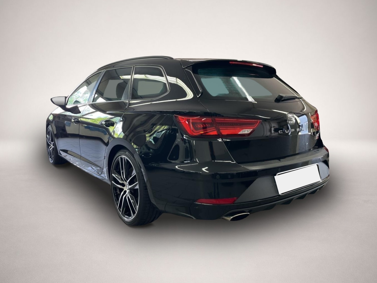 Bild 4 Seat Leon ST 2.0 TSI DSG Cupra 300 PANO BEATS REAR VI