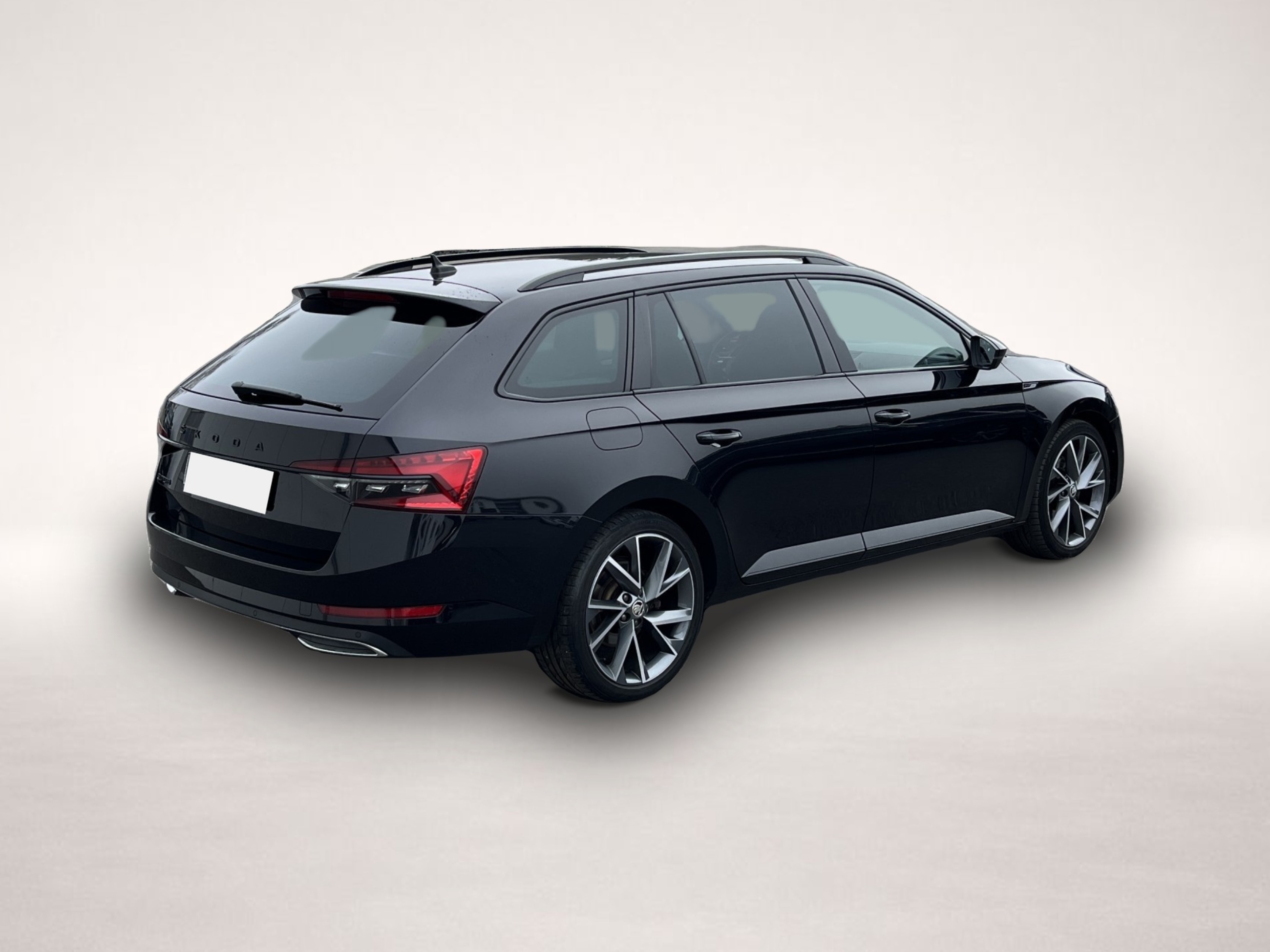 Fotografie 5 des Skoda Superb Combi 2.0 TDI DSG SPORTLINE 19 150¤ m.20%