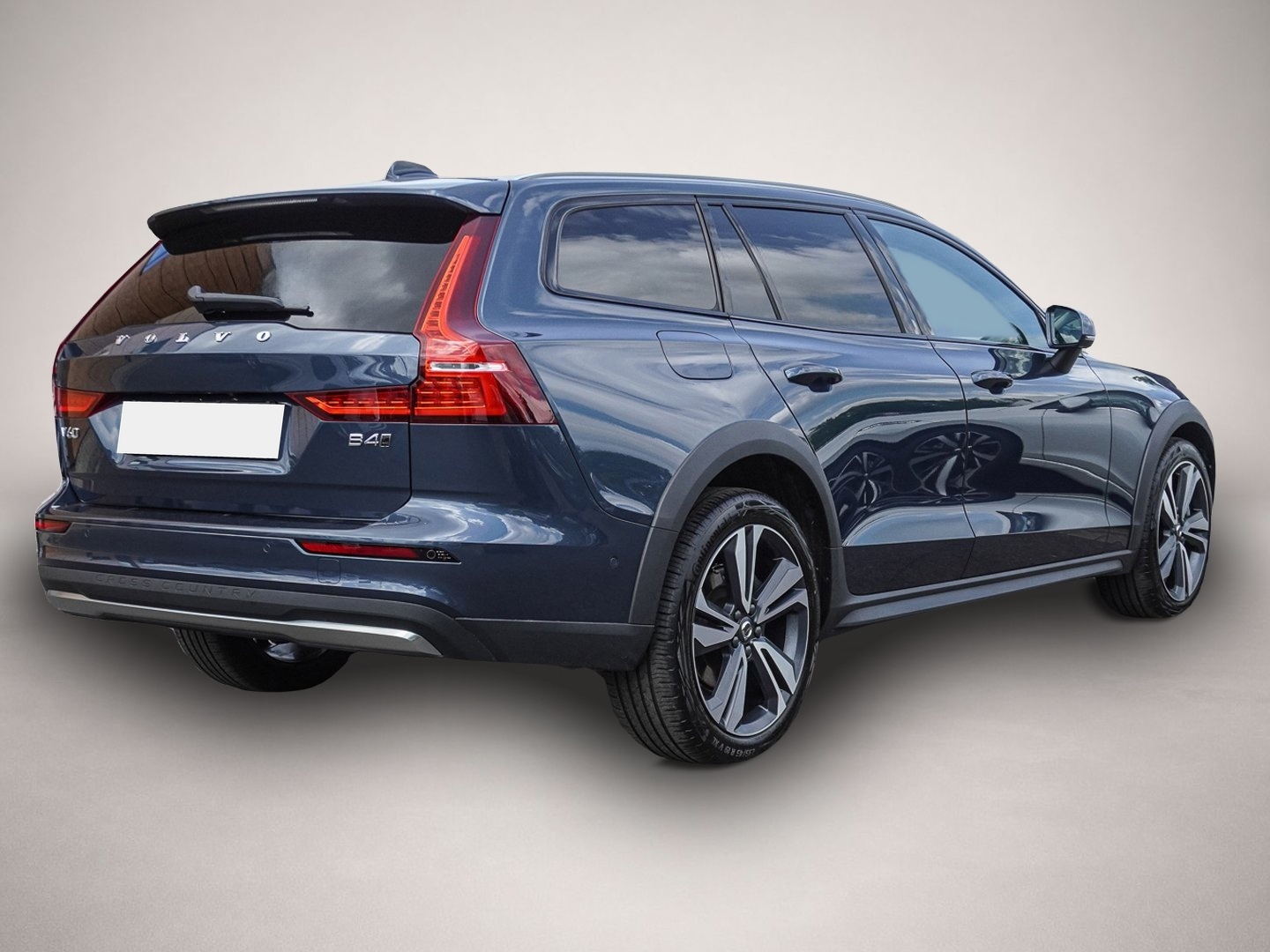 Bild 3 Volvo V60 Cross Country B4 AWD Ultimate Head UP Pano 3