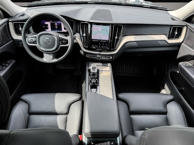 Bild 5 Volvo XC60 Inscription 2WD AHK El. Panodach Digitales