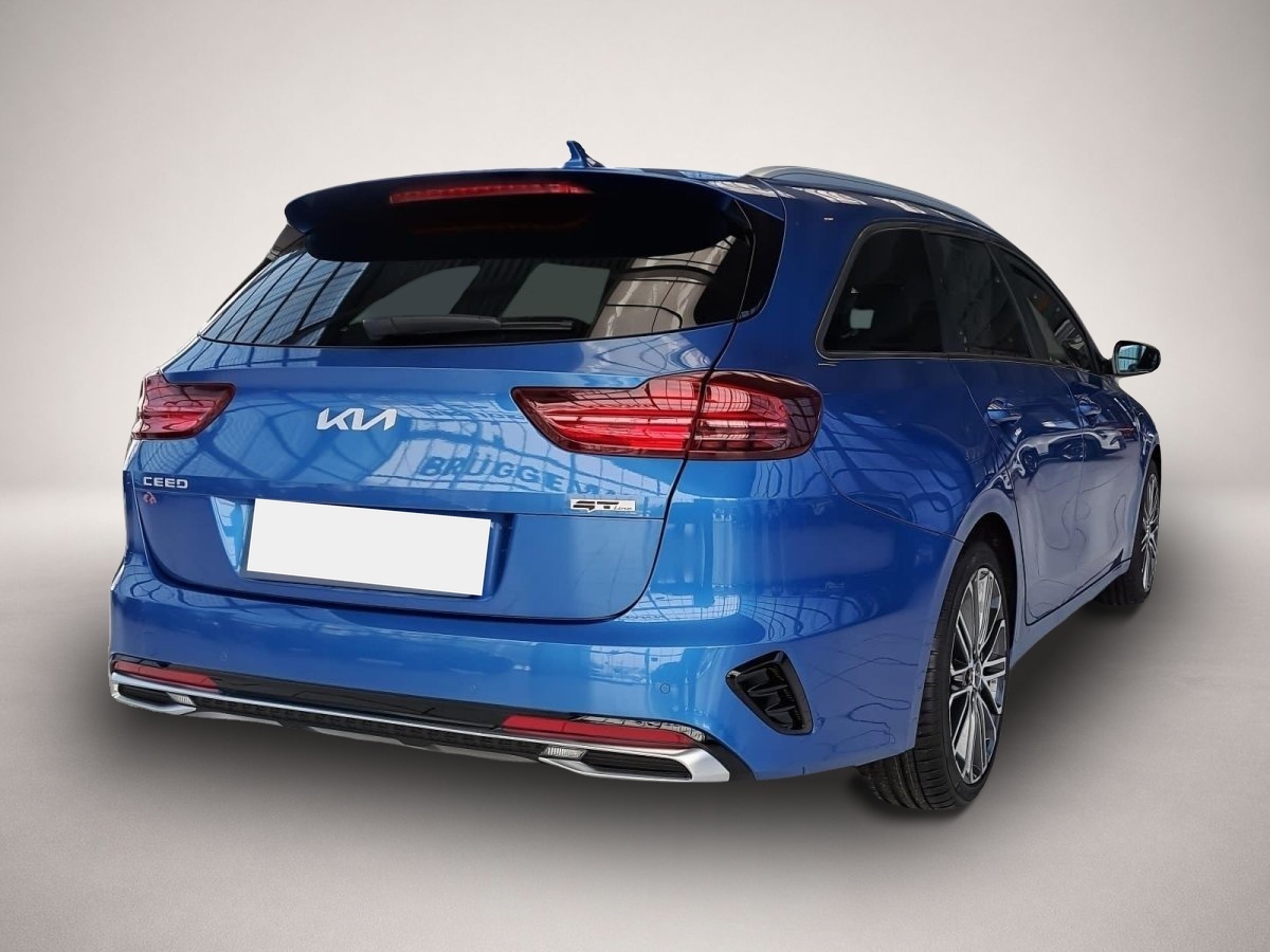 Fotografie 2 des Kia cee'd / CEED SW 1.5 T-GDI DCT7 GT-LINE TECHNOLOGIE PERFO