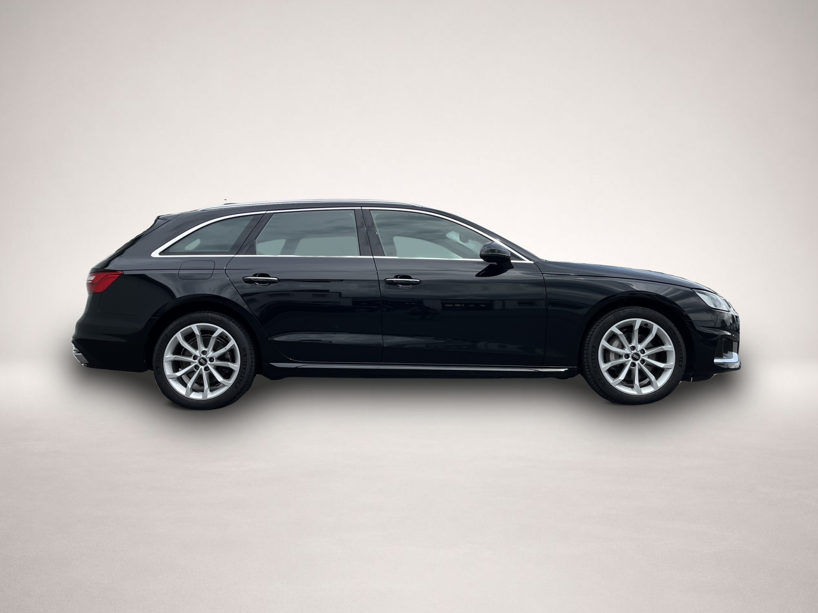 Bild 5 Audi A4 Avant 40 2.0 TDI S tronic advanced AHK VirtCo