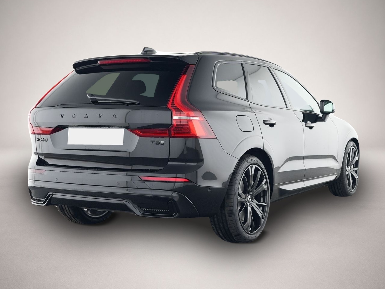 Bild 2 Volvo XC60 Plus Black Edition Recharge Plug-In Hybrid