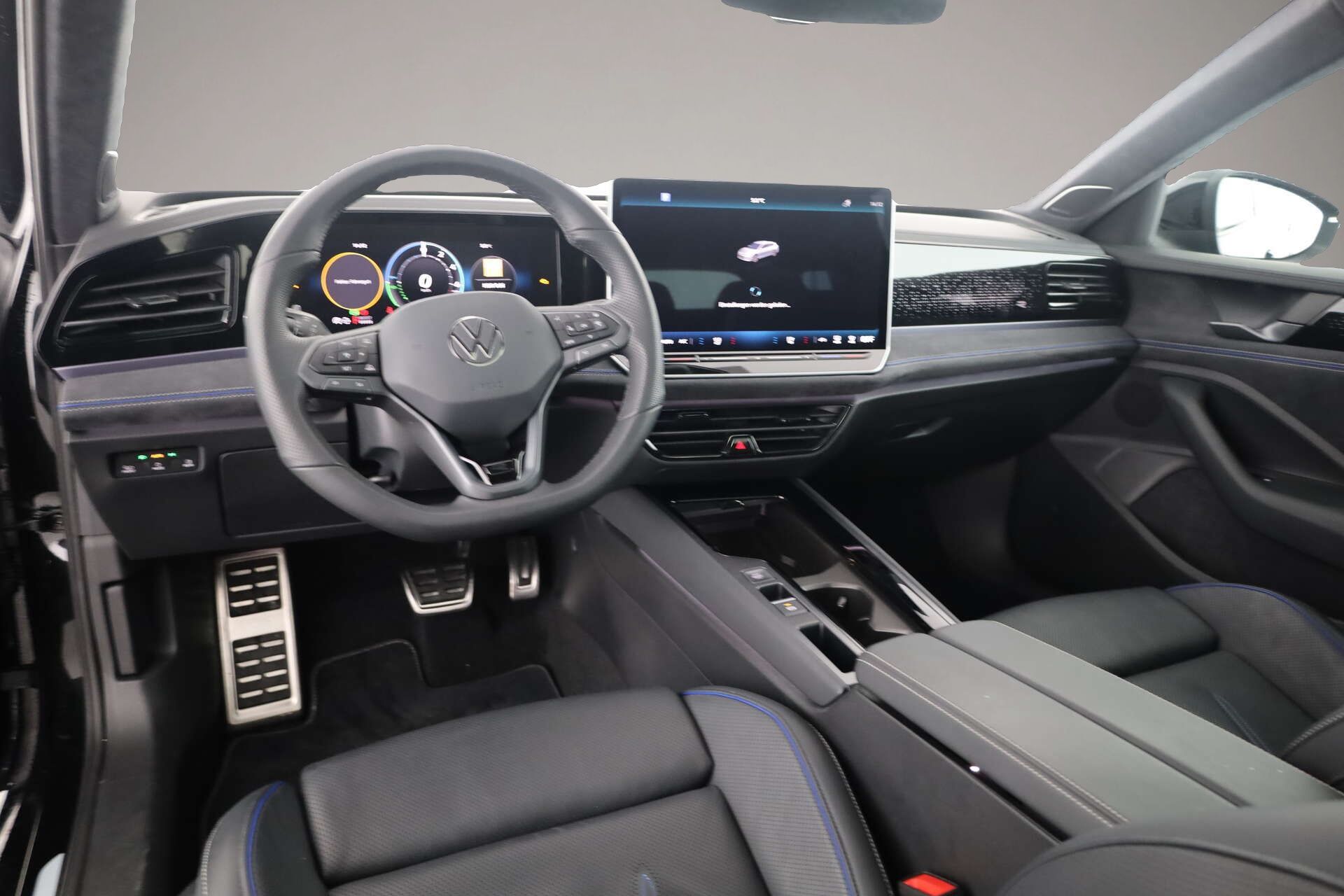 Bild 6 Volkswagen Passat 1.5 eHybrid R-Line Signature