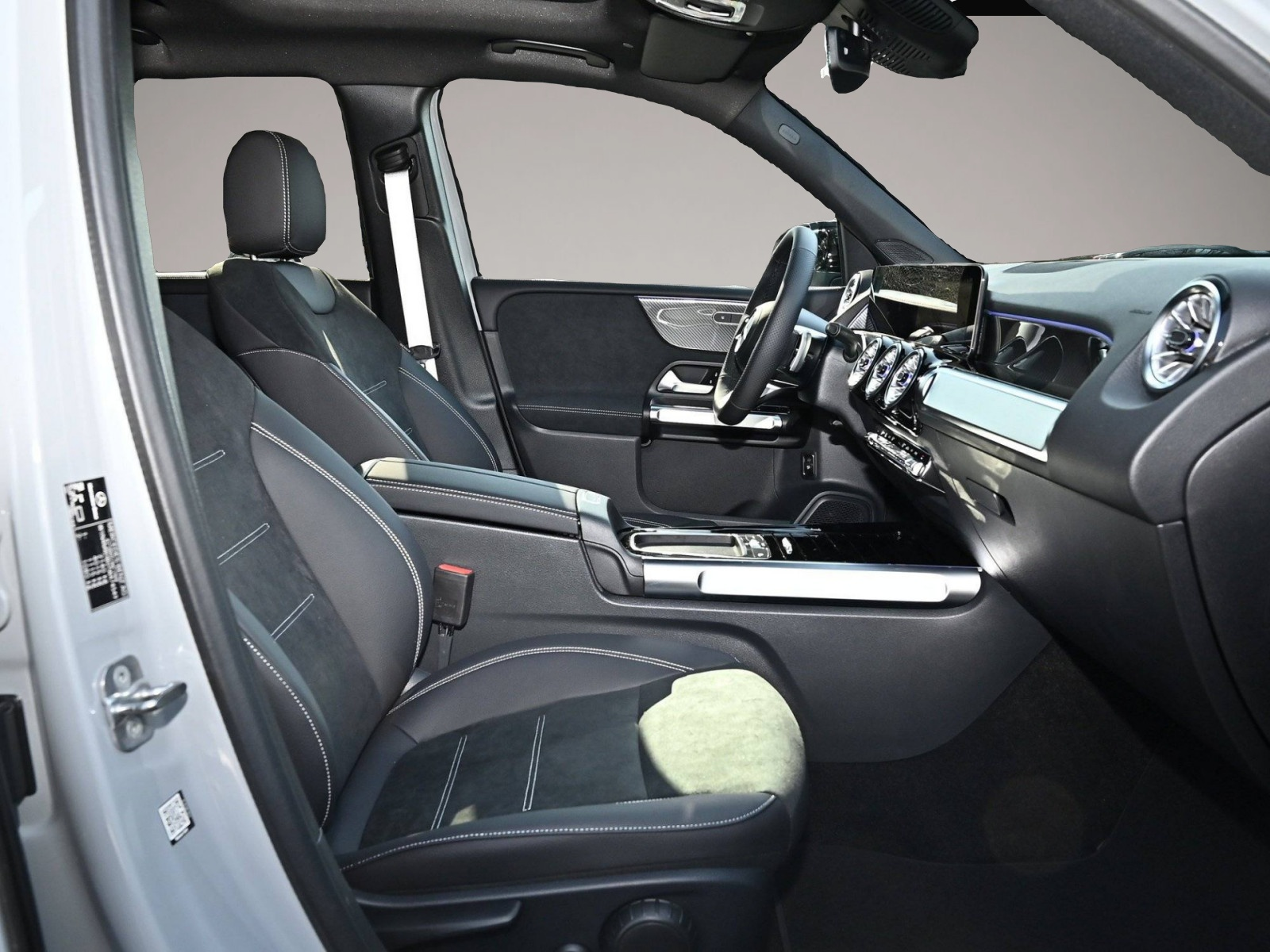 Bild 2 Mercedes-Benz GLB 200