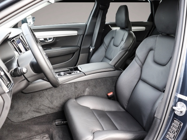 Bild 6 Volvo V90 Kombi Plus Bright Recharge Plug-In Hybrid AW