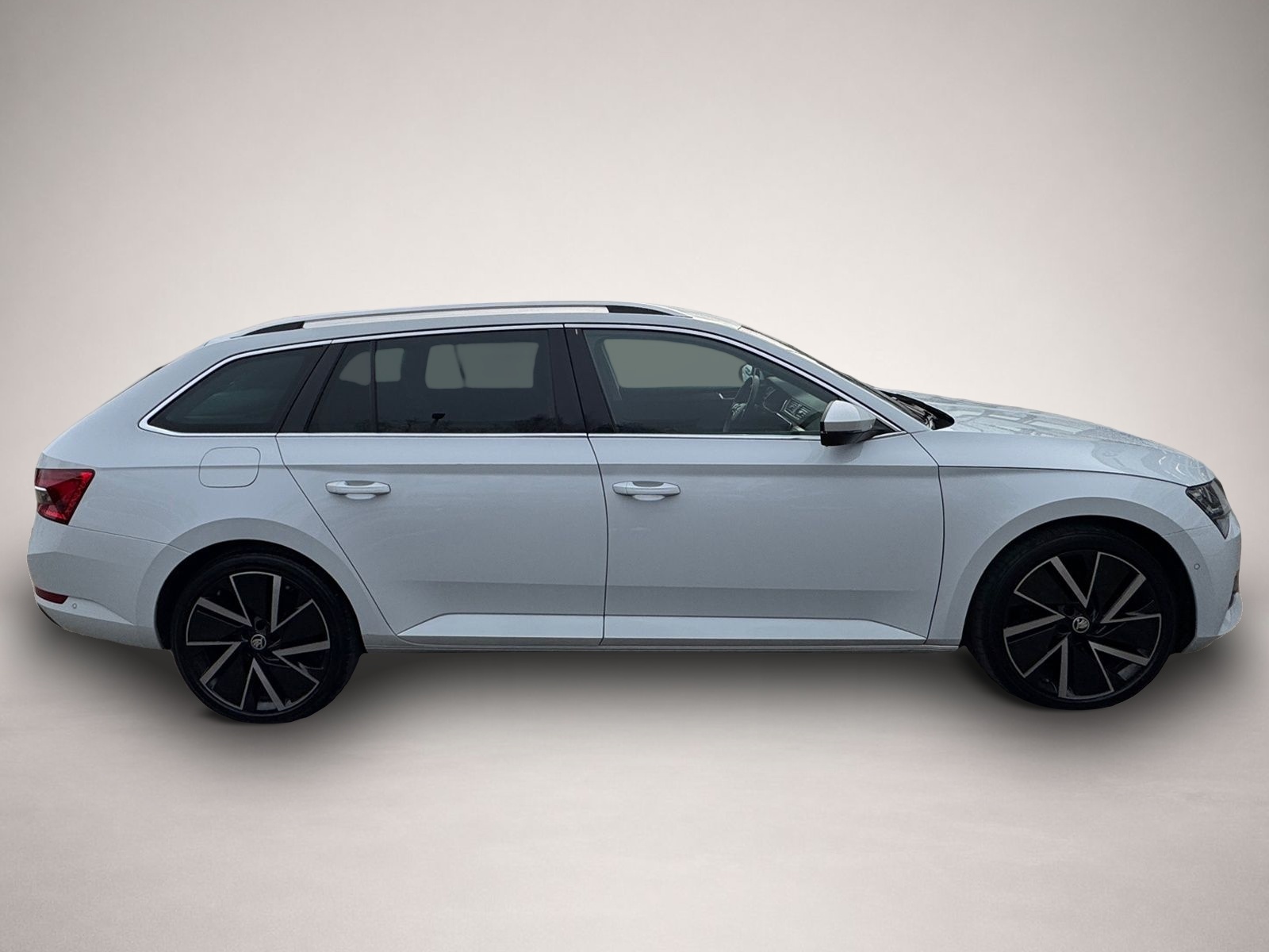 Bild 6 Skoda Superb Combi 2.0 TDI DSG Style *Matrix-LED*Navi*
