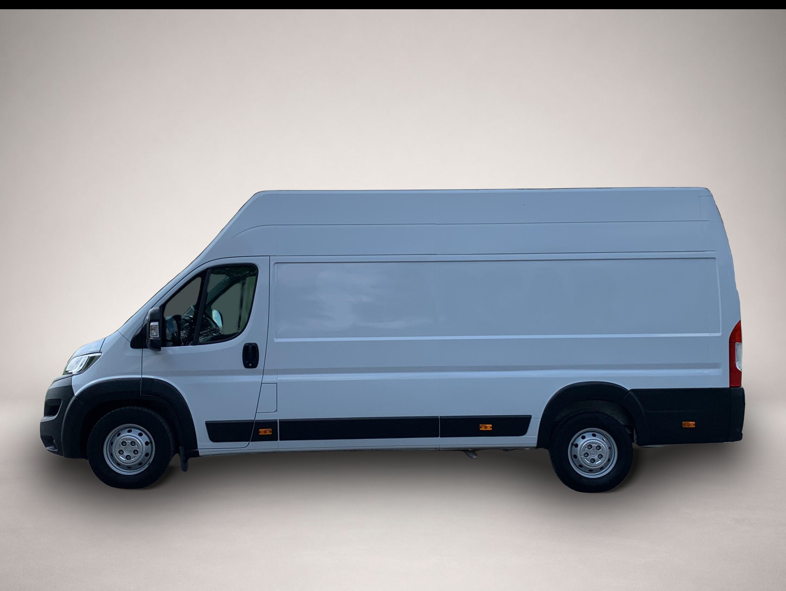Fotografie 2 des Opel Movano L4H3 165PS 3,5t Edit.Navi,PDC,Kam,Ganzjah