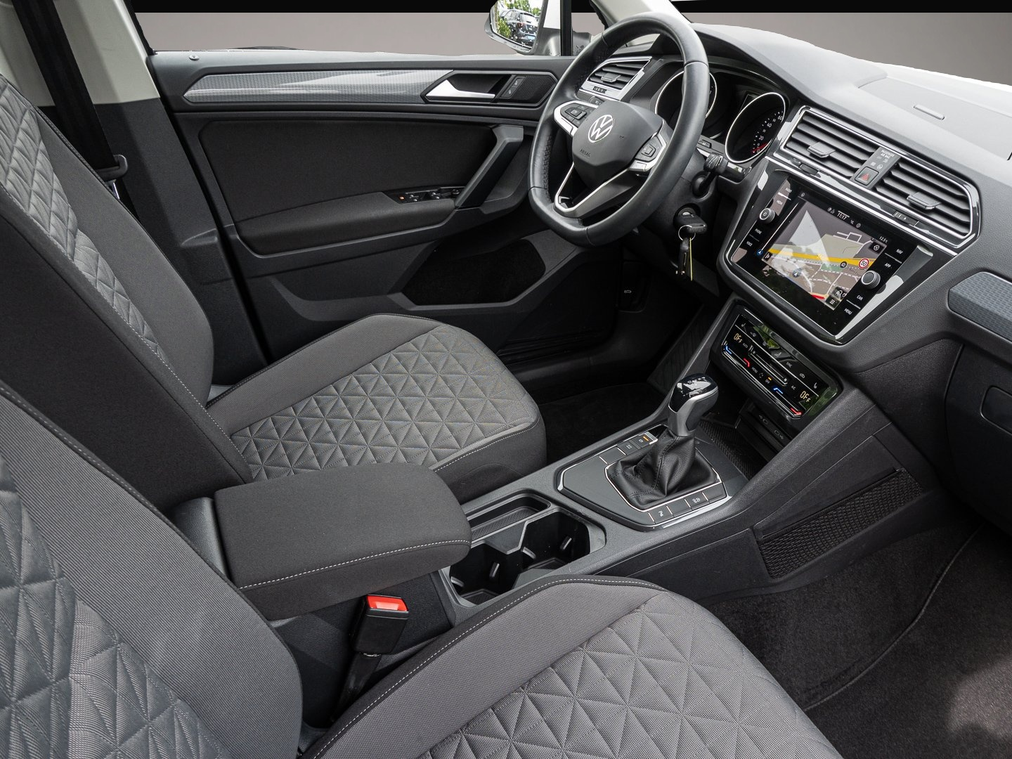Fotografie 6 des Volkswagen Tiguan 1.5 TSI DSG Life