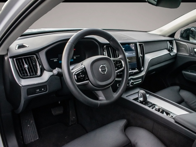 Bild 4 Volvo XC60 Plus Dark Recharge Plug-In Hybrid AWD T6 Tw