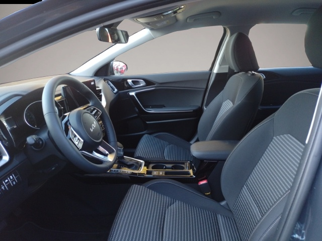 Bild 7 Kia cee'd / Ceed Cee'd 1.5 T-GDI DCT VISION Navi Klimaautom SHZ L